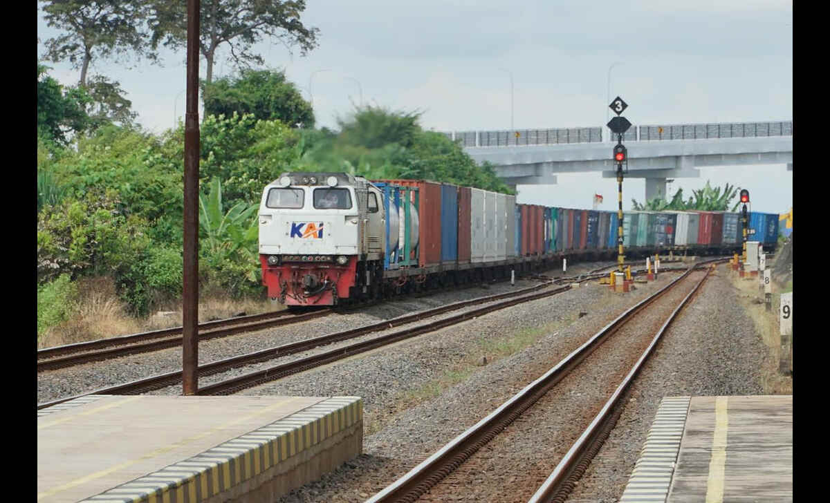 KAI Daop 4 Dukung Iklim Investasi di Wilayah Utara Jawa Tengah melalui Optimalisasi Aset dan Peningkatan Konektivitas. Foto: Viralsumsel.com