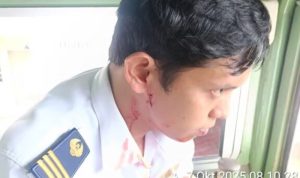 KAI Sumut Cari Pelaku Pelemparan terhadap KA di Kab. Asahan, Asisten Masinis Alami Luka di Wajah. Foto: viralsumsel.com