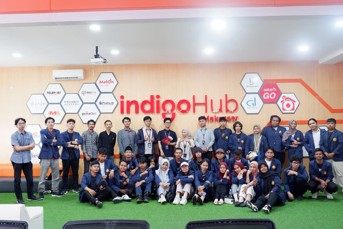 Kunjungan UNASMAN ke IndigoHub Makassar: Intip Langsung Program AI Connect Telkom. Foto: viralsumsel.com