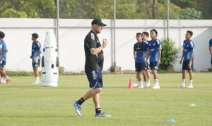 Lupakan-Counter-Attack--Tomas-Ingin-PSM-Main-Agresif-dan-Penguasaan-Bola Era Baru PSM Makassar di BRI Super League: Tomas Trucha Siap Ubah Gaya Bermain Jadi Lebih Agresif