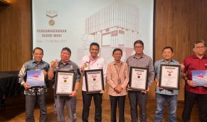 Masjid Raya Baitul Khairat, Karya PTPP yang Mendapatkan 2 Rekor MURI Masjid Raya Baitul Khairat, Karya PTPP yang Mendapatkan 2 Rekor MURI. Foto: viralsumsel.com