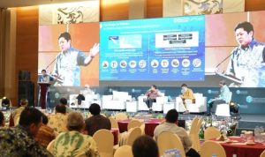 Pelindo Solusi Logistik Gaungkan Semangat Transformasi & Efisiensi Bidang Transportasi dan Distribusi di Indonesia Economic Outlook 2026. Sumber : viralsumsel.com Pelindo Solusi Logistik Gaungkan Semangat Transformasi & Efisiensi Bidang Transportasi dan Distribusi di Indonesia Economic Outlook 2026. Sumber : viralsumsel.com