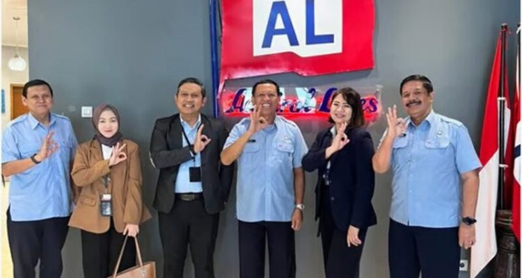 Perkuat Silaturahmi dan Kerja Sama Strategis Admiral Line Rayakan HUT ke-59 Bersama BRI Branch Office KemayoranRegion 6Jakarta 1. Foto: viralsumsel.com