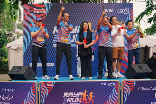 Ribuan Pelari Memeriahkan Raya Run Surabaya. Foto: viralsumsel.com