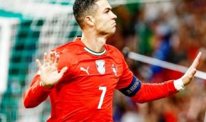 Ronaldo-Timnas-Portugal-Selebrasi Ronaldo Cetak Dua Gol, Portugal Ditahan Hungaria 2-2 di Kualifikasi Piala Dunia 2026
