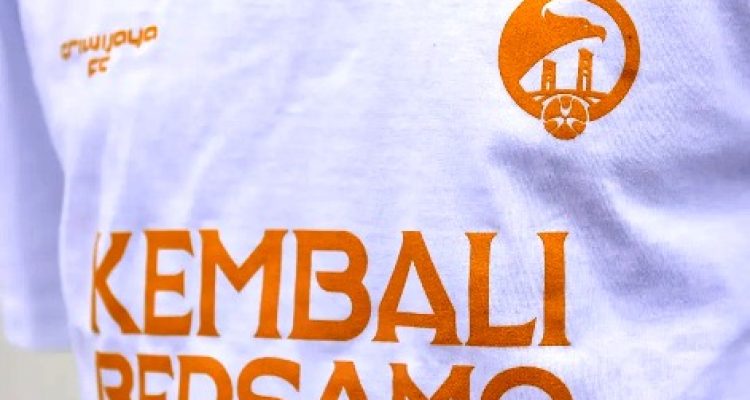 Budi Sudarsono Terapkan Aturan Unik: Pemain Sriwijaya FC Wajib Makan Malam Bareng Tiap Hari!