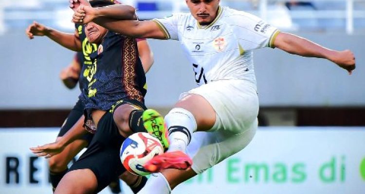 Drama di Palembang! Sriwijaya FC Main 9 Orang, Persekat Tegal Raih Kemenangan Tipis