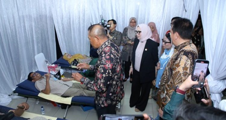 HUT ke-21 DPD RI, Hj. Eva Susanti Hadiri Aksi “Senator Peduli Donor Darah” Bersama PMI