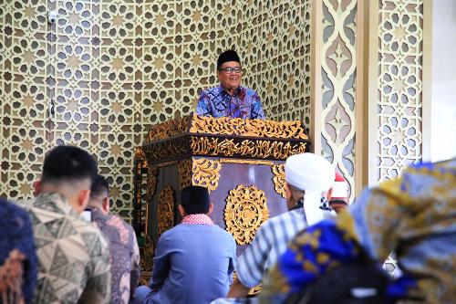 Cik Ujang Inisiasi Safari Sholat Jumat untuk Meningkatkan Komunikasi dengan Masyarakat