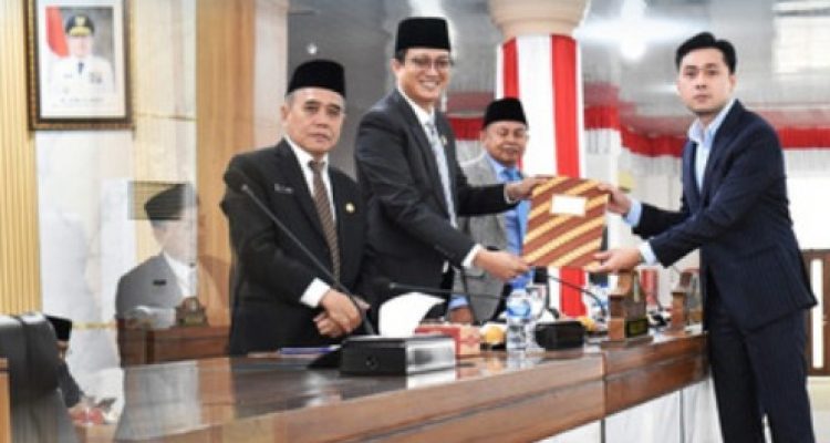 DPRD Ogan Ilir Sampaikan Pandangan Umum Fraksi-Fraksi atas Laporan Pertanggungjawaban APBD 2024