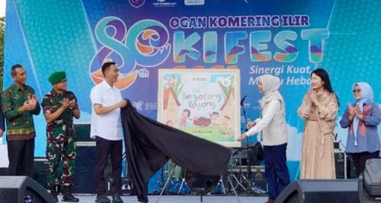 Buku Edukasi Karya Hj. Ike Muchendi: Yuk Gotong Royong! Cerita Kecil, Makna Besar