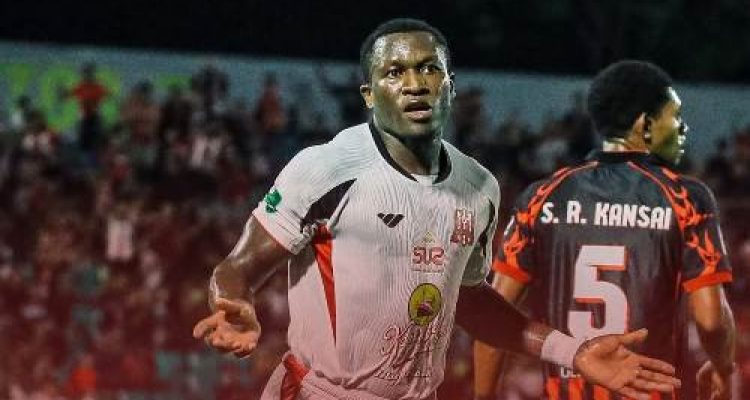 Neville Mbanwei Bawa Deltras FC Bungkam Persipura 2-0 di Gelora Delta