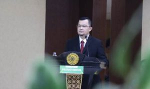 Mantan Presiden Sriwijaya FC Ini Resmi Doktor, Disertasinya Jadi Rujukan Nasional Bidang Olahraga!