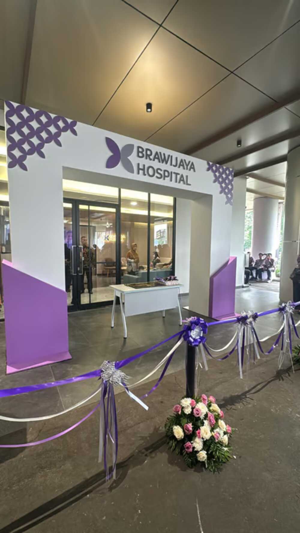 BRI Branch Office Otista Region 6Jakarta 1 Perkuat Sinergi, Hadiri Grand Opening Brawijaya Hospital Taman Mini. Foto: viralsumsel.com