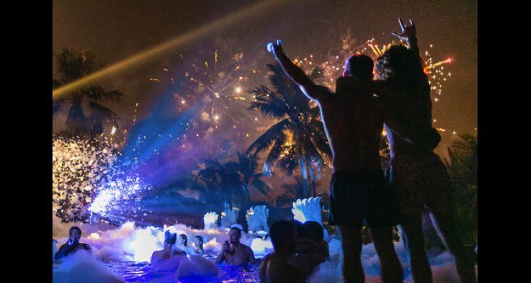Pool Party Terbesar di Legian! Nye Pool Party 2025 Siap Menggemparkan Malam Tahun Baru Anda. Foto: viralsumsel.com