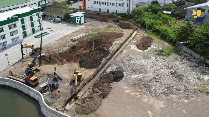 Tangani Banjir Kaligawe-Sayung, Kementerian PU Bangun Sodetan Darurat Sepanjang 227 Meter dan Tambah Kapasitas Pompa. Foto: viralsumsel.com