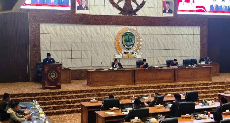 Rapat Paripurna Ke-14 DPRD PALI Bahas Pandangan Fraksi-Fraksi Terhadap Raperda APBD Tahun Anggaran 2026