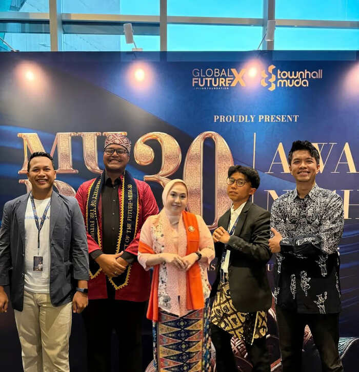 Dari Panggung Nasional hingga Aksi Digital: Finalis MUDA30 Award 2025 Lanjutkan Literasi. Foto : viralsumsel.com