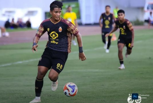 riwijaya FC Tertinggal 0-1 dari Adhyaksa FC di Babak Pertama