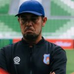 Nilmaizar Dinobatkan Sebagai Coach of The Week Pekan ke-9 Pegadaian Championship 2025/26