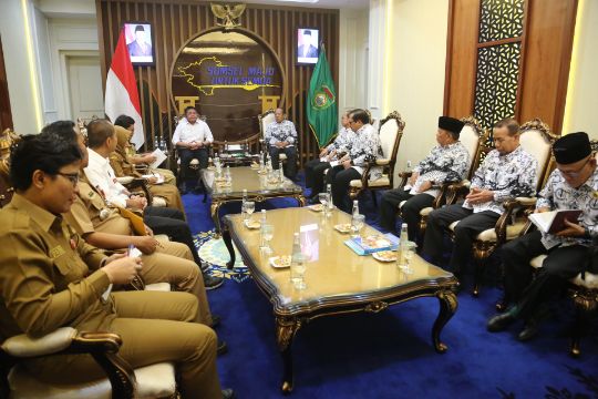 Herman Deru Resmi Jadi Pembina PGRI Sumsel, Komit Dukung Peningkatan Kualitas Guru