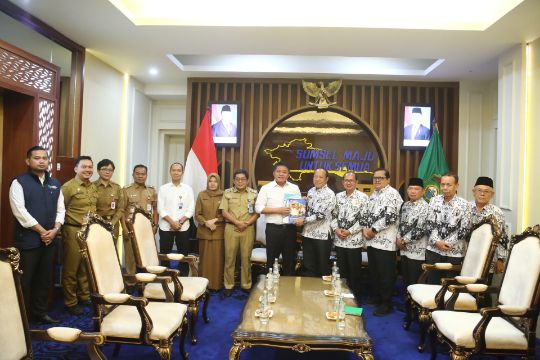 Herman Deru Resmi Jadi Pembina PGRI Sumsel, Komit Dukung Peningkatan Kualitas Guru
