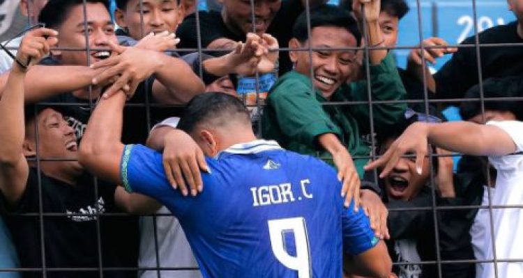 Hattrick Igor Henrique Bawa Persiku Kudus Bekuk PSIS Semarang 3-0 di Wergu Wetan