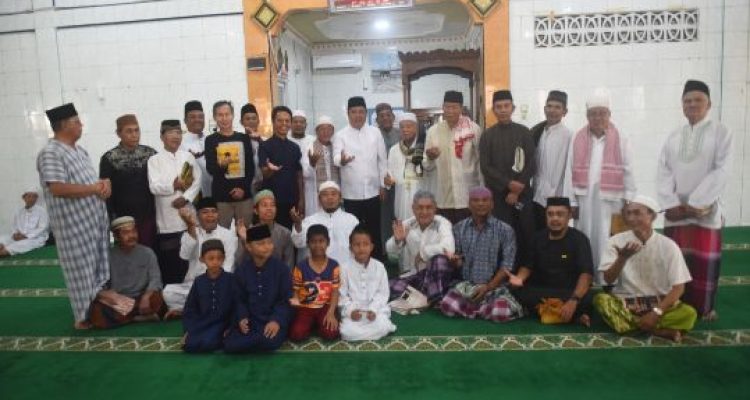 Safari Jumat di Pakjo, Wagub Cik Ujang Sumsel Ajak Jamaah Perkuat Kebersamaan