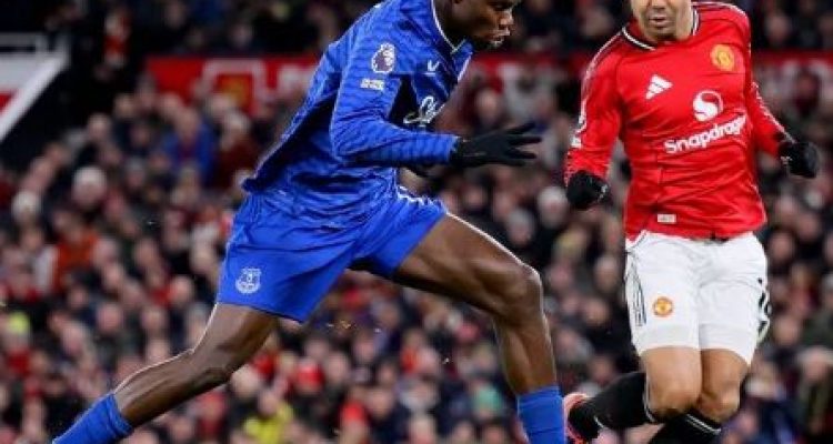 MU Dipermalukan Everton yang Bermain dengan 10 Pemain, Setan Merah Tersungkur 0-1 di Old Trafford