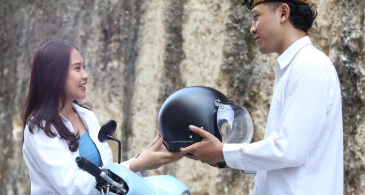 Mendorong UMKM Rental Motor Go Digital bersama YourBestie. Foto : viralsumsel.com