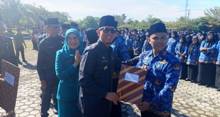 Bupati OKU Kukuhkan 3.068 PPPK Paruh Waktu: Tonggak Baru Penguatan Layanan Publik di Ogan Komering Ulu