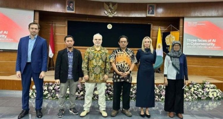 Positive Technologies Berikan Kuliah Umum di UGM. Foto: viralsumsel.com