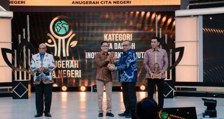 Ratu Dewa Raih Penghargaan Cita Daerah Inovasi Berkelanjutan dari Kompas TV