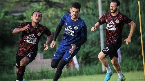 Semen Padang FC Naikkan Intensitas Latihan Jelang Hadapi Persijap Jepara, Dejan Antonic Minta Tim Tampil 150 Persen