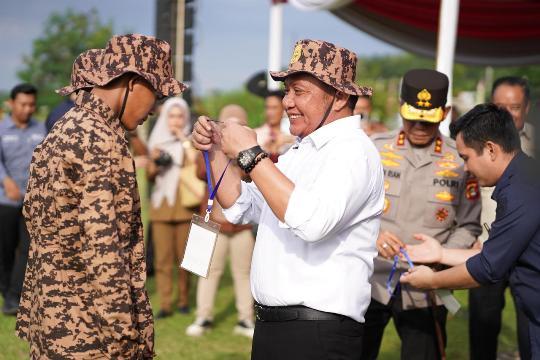 Gubernur Herman Deru Tekankan Pembentukan Karakter Pemuda saat Buka Retret Laskar Pandu Satria Jilid II 2025 di Palembang