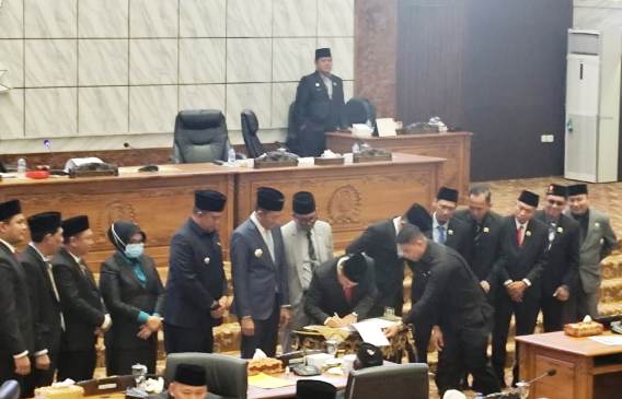 DPRD PALI Gelar Rapat Paripurna Ke-14, Sepakati Raperda APBD Tahun 2026