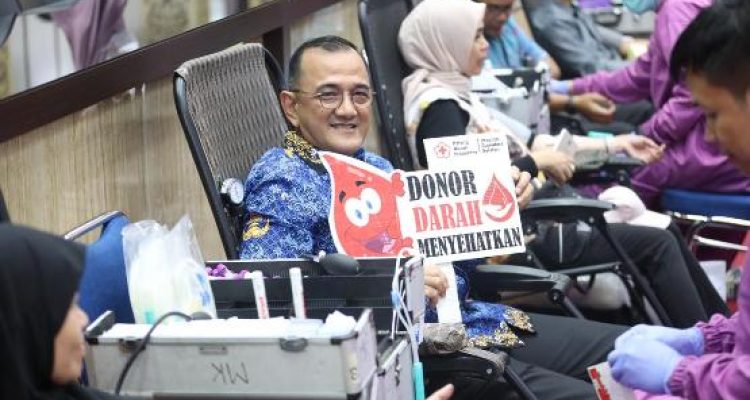 Sekda Edward Candra Dorong Perlindungan Kesehatan ASN Lewat Program Sejuta Vaksin Serviks