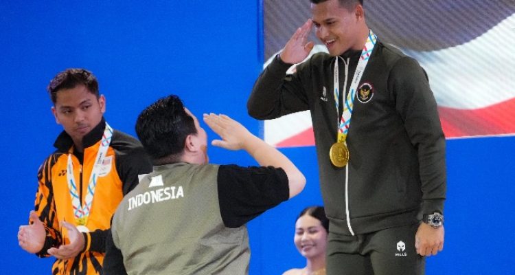 Letda TNI Rizki Juniansyah Sumbang Emas SEA Games 2025, Pecahkan Rekor Dunia Angkat Besi