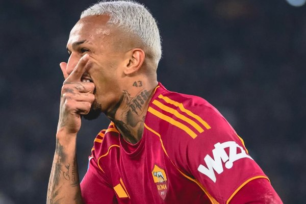 AS Roma Tekuk Como 1-0 di Pekan ke-15 Serie A 2025/26, Gol Wesley Antar Giallorossi Naik ke Empat Besar