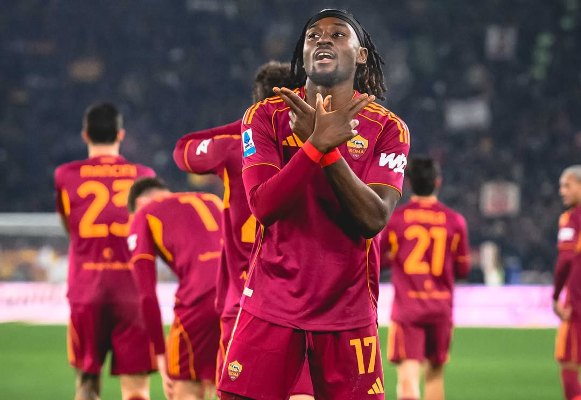 AS Roma Bungkam Genoa 3-1, Serigala Ibu Kota Mantap di Empat Besar Serie A
