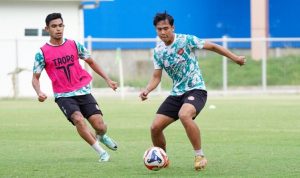 Akhyar-Ilyas-Fokuskan-Latihan-Persiraja-ke-Pengembalian-Fisik-dan-Taktik-1766029545 (1) Persiraja Fokus Pulihkan Kebugaran Pemain Usai Jeda Kompetisi Pegadaian Championship 2025/26