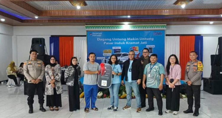 BRI Region 6Jakarta 1 Gelar Pengundian Program “Dagang Untung Makin Untung” di Pasar Induk Kramat Jati. Foto: viralsumsel.com