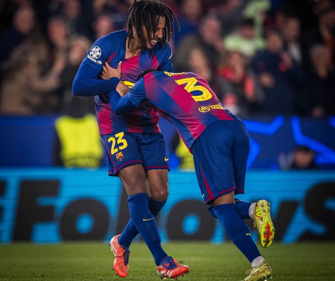 Barcelona Comeback Dramatis, Kounde Borong Dua Gol untuk Taklukkan Frankfurt 2-1