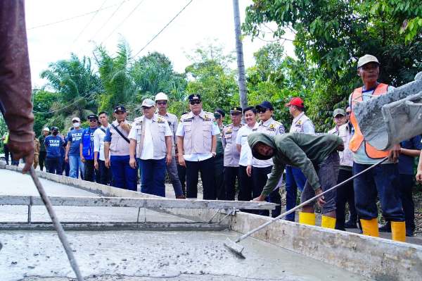 Bupati Muba Toha Tohet Turun Langsung Awasi Perbaikan Jalan Strategis Antar Kabupaten