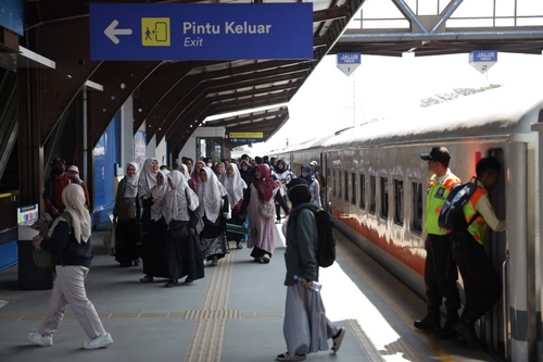 Aglomerasi Kereta di Wilayah Daop 2 Bandung Dukung Mobilitas Harian Masyarakat Jawa Barat. Sumber : VRITIMES.com