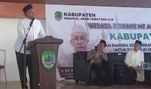 Doa-Bersama-Wakil-Bupati-PALI Silaturahmi dan Doa Bersama PALI Maju Indonesia Emas, Wabup Iwan Tuaji Tegaskan Komitmen Penguatan Nilai Keagamaan