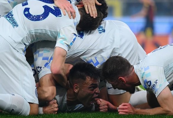 Inter Milan Gusur AC Milan dari Puncak Serie A