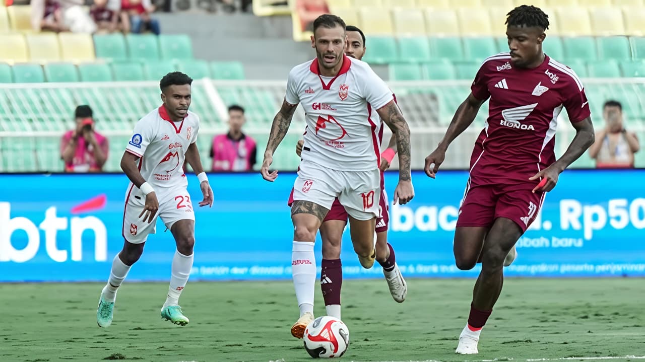Malut United Panaskan Papan Atas BRI Super League, Hendri Susilo Pilih Fokus Satu Laga ke Laga