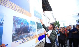 Tinjau Jalan Kenanga II Lubuk Linggau, Herman Deru Pastikan Pemerataan Pembangunan Lewat Bangubsus