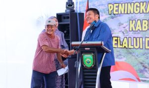 Herman Deru Resmikan Groundbreaking Perbaikan Jalan Batu Kuning–Kurup untuk Percepat Mobilitas Warga OKU Herman Deru Resmikan Groundbreaking Perbaikan Jalan Batu Kuning–Kurup untuk Percepat Mobilitas Warga OKU